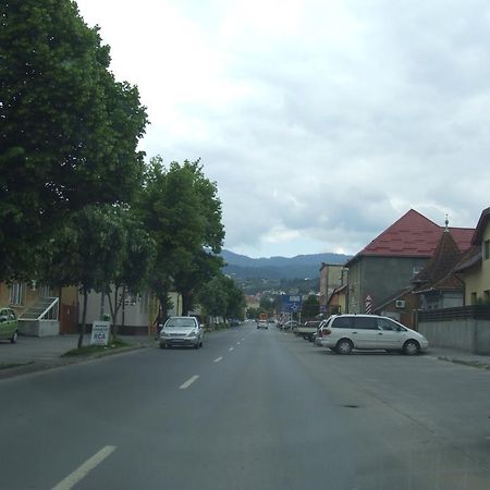 Anca Apartment Braşov Buitenkant foto