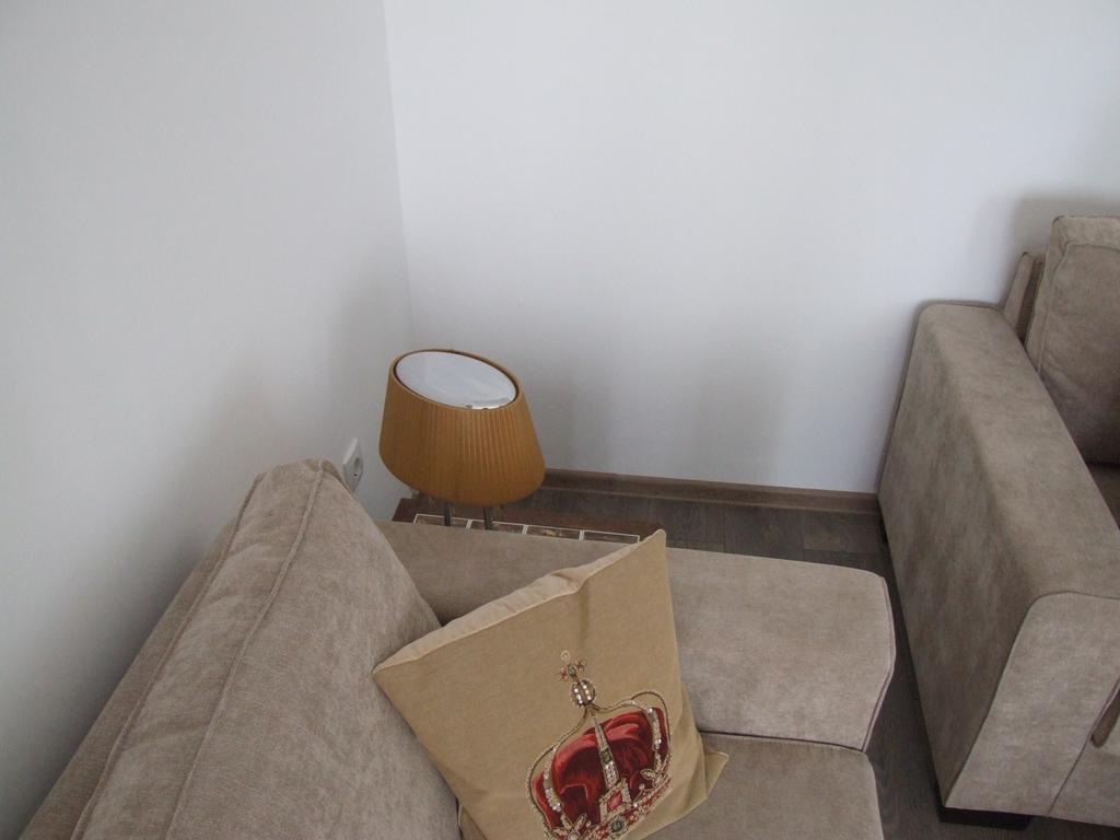 Anca Apartment Braşov Buitenkant foto