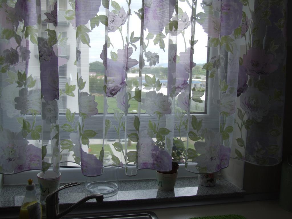 Anca Apartment Braşov Buitenkant foto