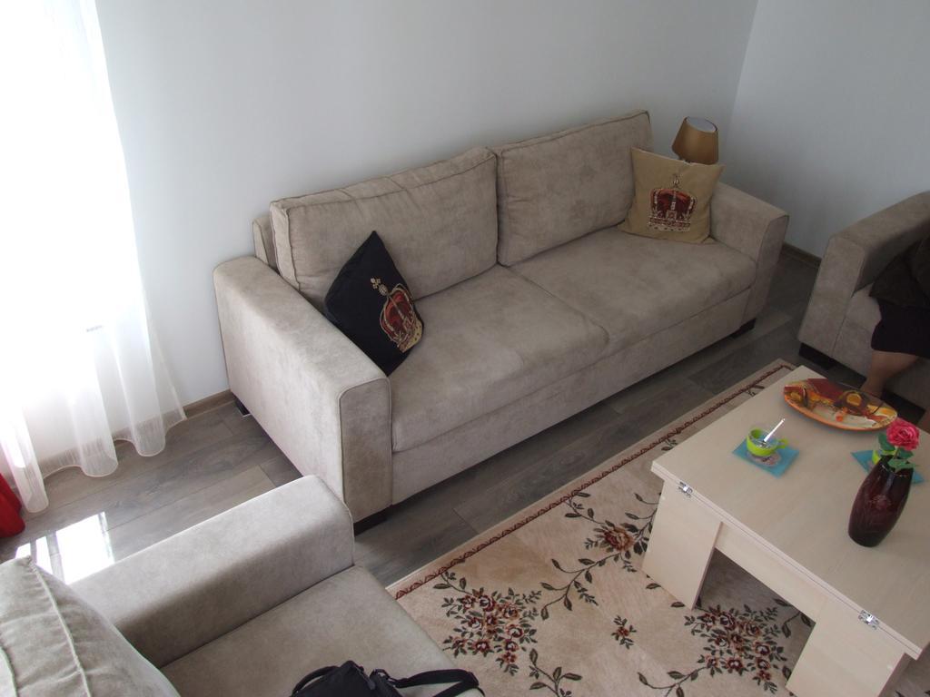 Anca Apartment Braşov Buitenkant foto